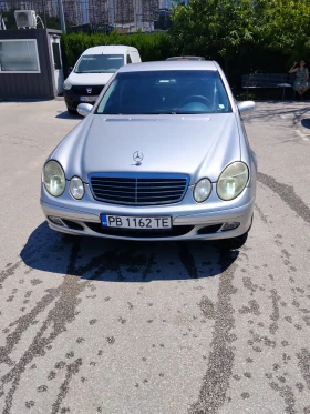 Mercedes-Benz E 220, снимка 8