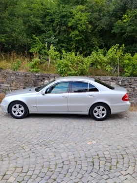 Mercedes-Benz E 220, снимка 1
