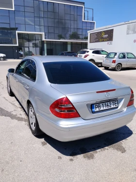 Mercedes-Benz E 220, снимка 6