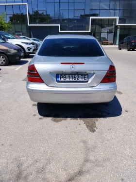 Mercedes-Benz E 220, снимка 5
