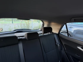 Toyota Auris, снимка 8