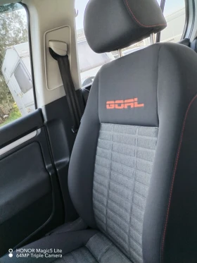 VW Golf - 4000 € / 7823.32 лв. - 75097837 12