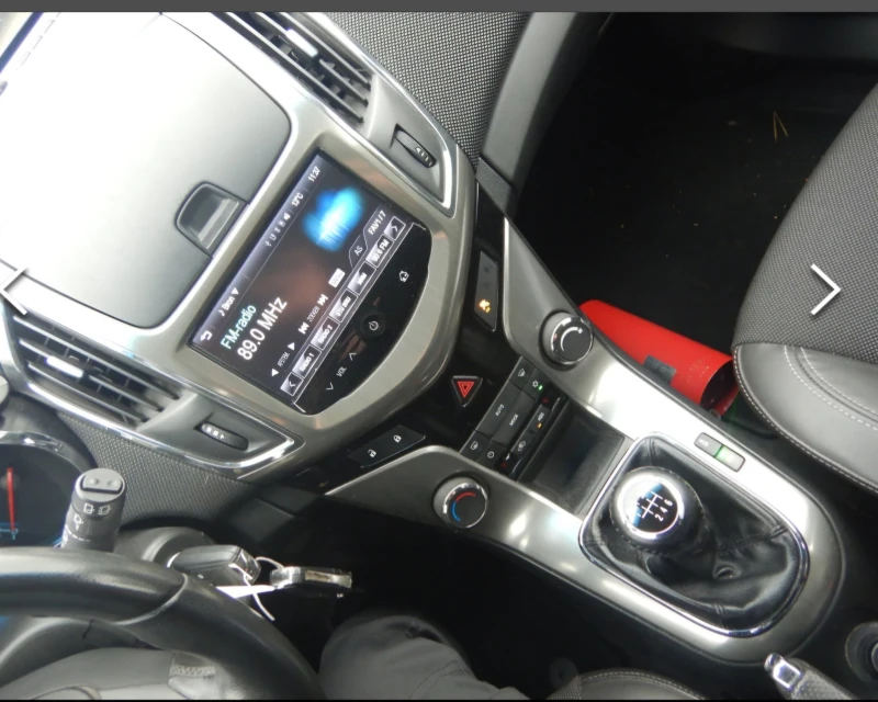 Chevrolet Cruze Facelift 1.7 CDTI 131 к.с КАМЕРА FULL ЕКСТРИ, снимка 2 - Автомобили и джипове - 52093484