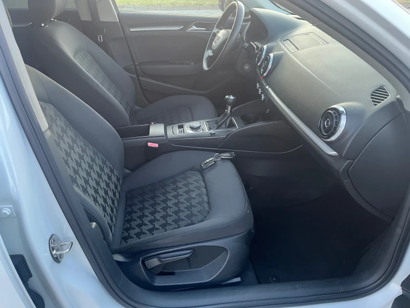 Audi A3 2.0 TDI Top, снимка 8 - Автомобили и джипове - 51639091