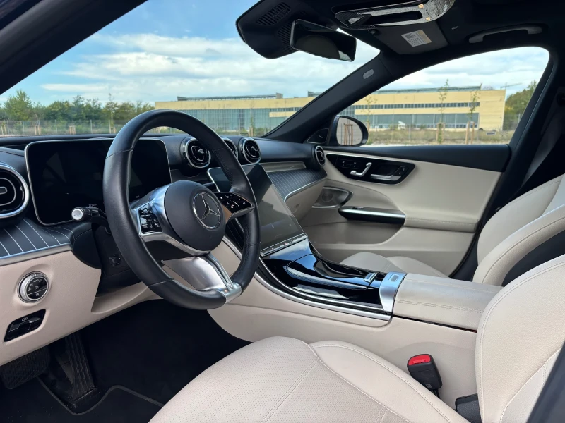Mercedes-Benz C 300 4MATIC * FULL EXTRAS* , снимка 8 - Автомобили и джипове - 52513389