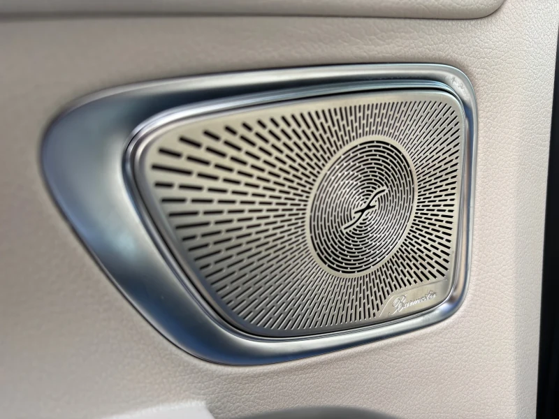 Mercedes-Benz C 300 4MATIC * FULL EXTRAS* , снимка 15 - Автомобили и джипове - 52513389