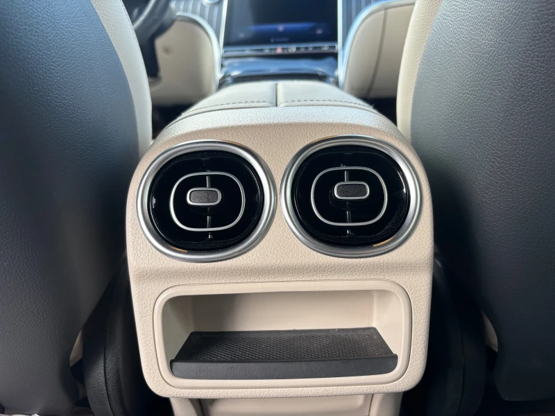 Mercedes-Benz C 300 4MATIC * FULL EXTRAS* , снимка 13 - Автомобили и джипове - 52513389