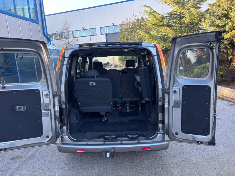 Nissan e-NV200 1.5dci-7 местен, снимка 16 - Автомобили и джипове - 52425772