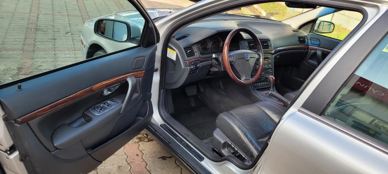 Volvo S80 2.5T, снимка 10 - Автомобили и джипове - 52445037