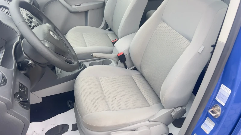 VW Caddy 1.9TDI 4x4 6скорости Промоция, снимка 10 - Автомобили и джипове - 52755226