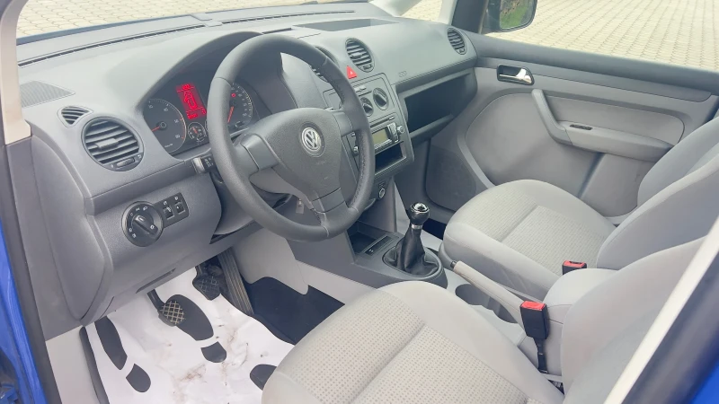VW Caddy 1.9TDI 4x4 6скорости Промоция, снимка 9 - Автомобили и джипове - 52755226