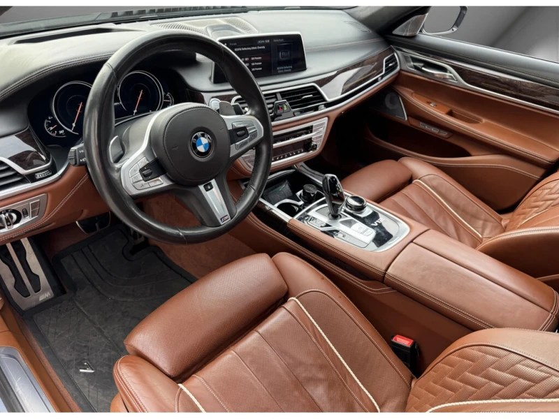 BMW 760 * Series M760Li xDrive * CARFAX * ЦЕНА ДО БГ, снимка 13 - Автомобили и джипове - 52929827