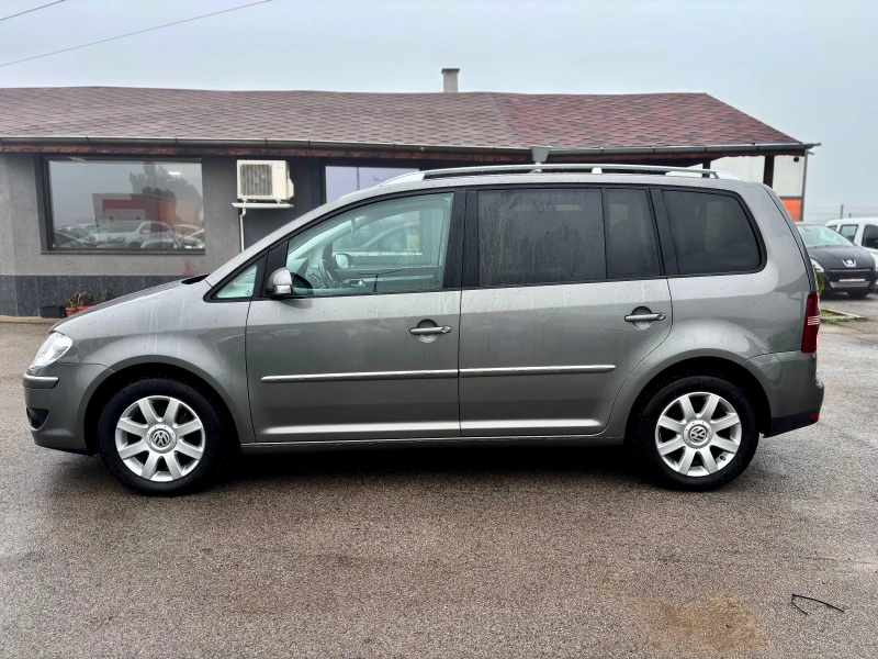 VW Touran, снимка 5 - Автомобили и джипове - 52990261