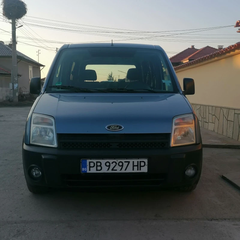 Ford Tourneo Connect 1.8i 115 k.c, снимка 8 - Автомобили и джипове - 53140383