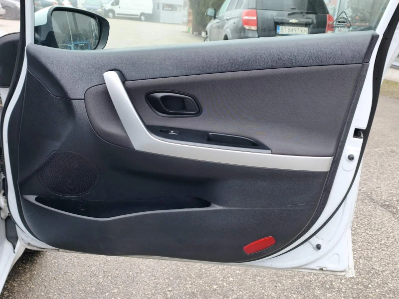 Kia Ceed 1.4 CRDI, снимка 5 - Автомобили и джипове - 53452045