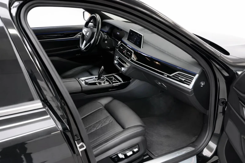 BMW 730 X-Drive* 3xTV* HARMAN* 360CAM* ГАРАНЦИОНЕН, снимка 5 - Автомобили и джипове - 53479968