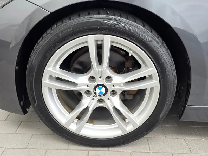BMW 330 I M Sports, снимка 5 - Автомобили и джипове - 55803581