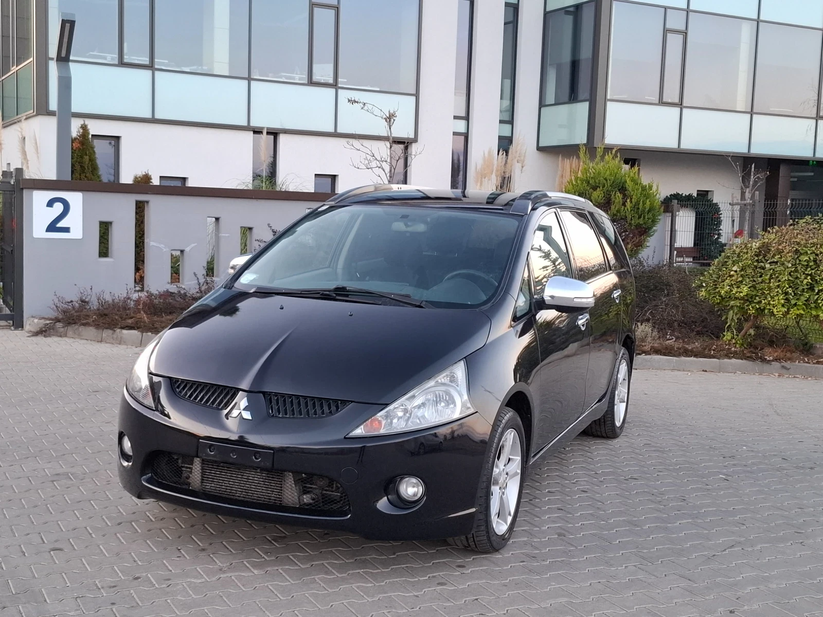 Mitsubishi Grandis 2.0DiD* (136кс)* * FACELIFT* * 6+ 1* * НОВ ВНОС* , снимка 1