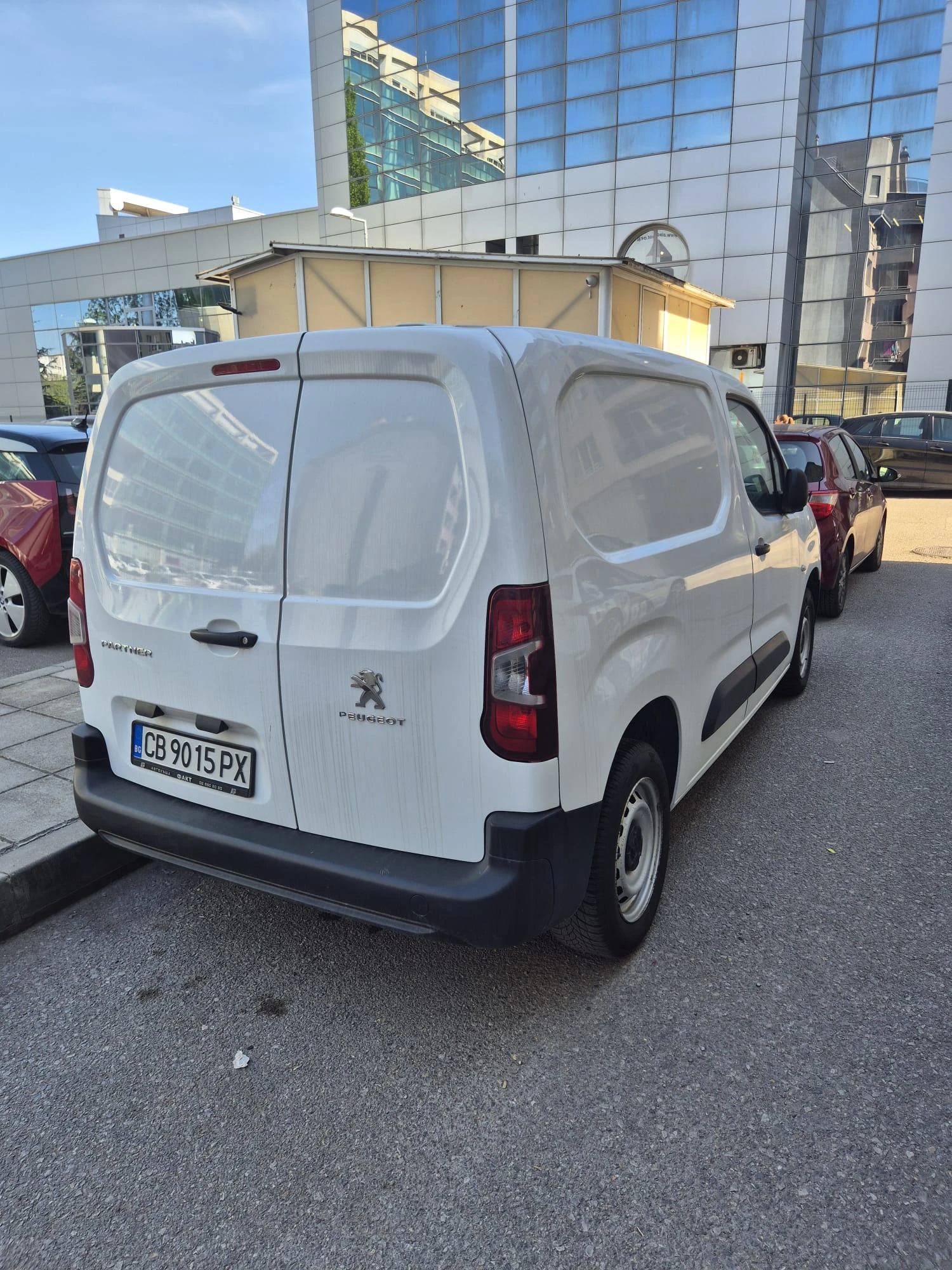Peugeot Partner Собствен лизинг - изображение 4