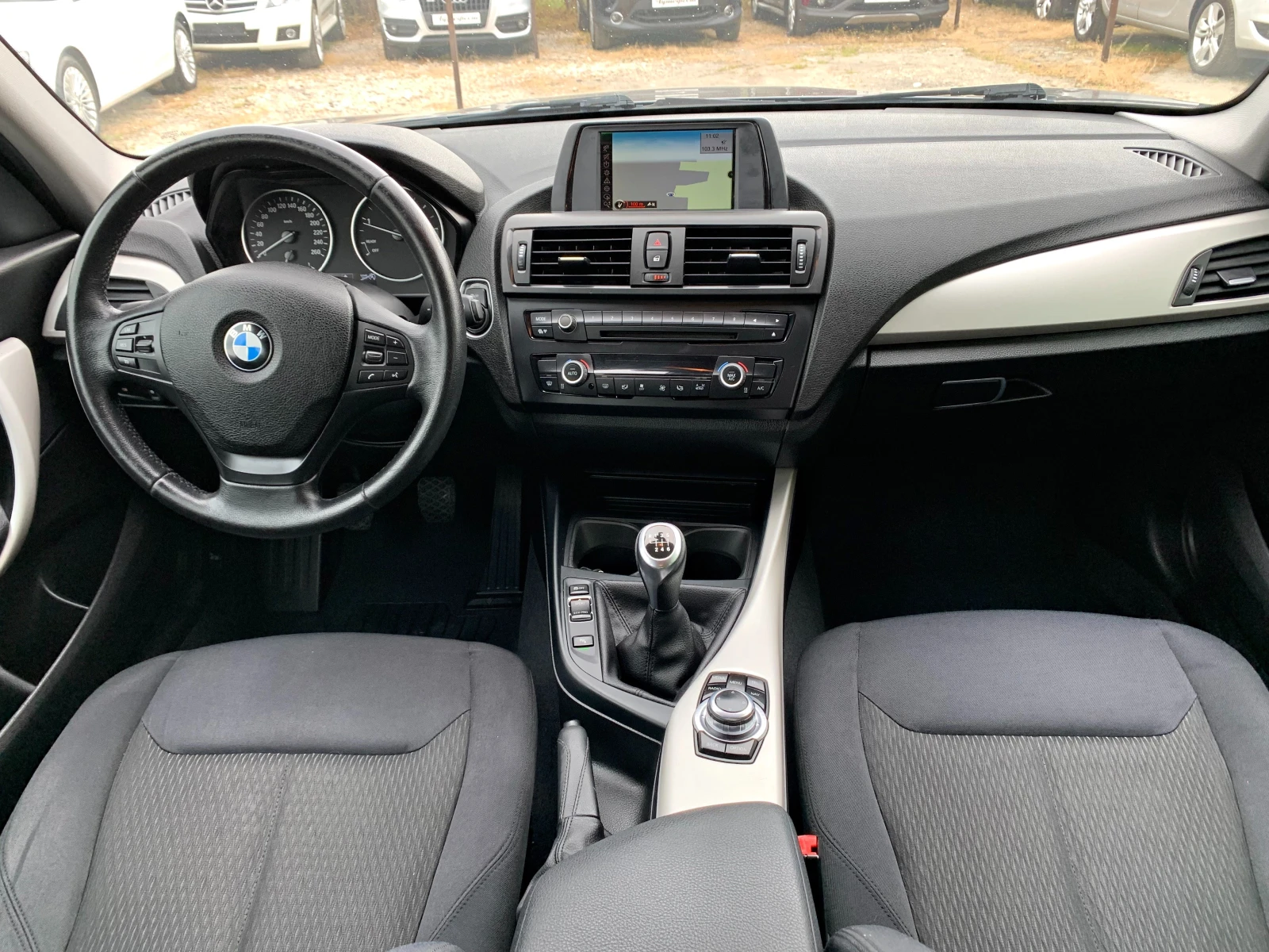 BMW 120 2.0D 184k.c. НАВИ - изображение 9