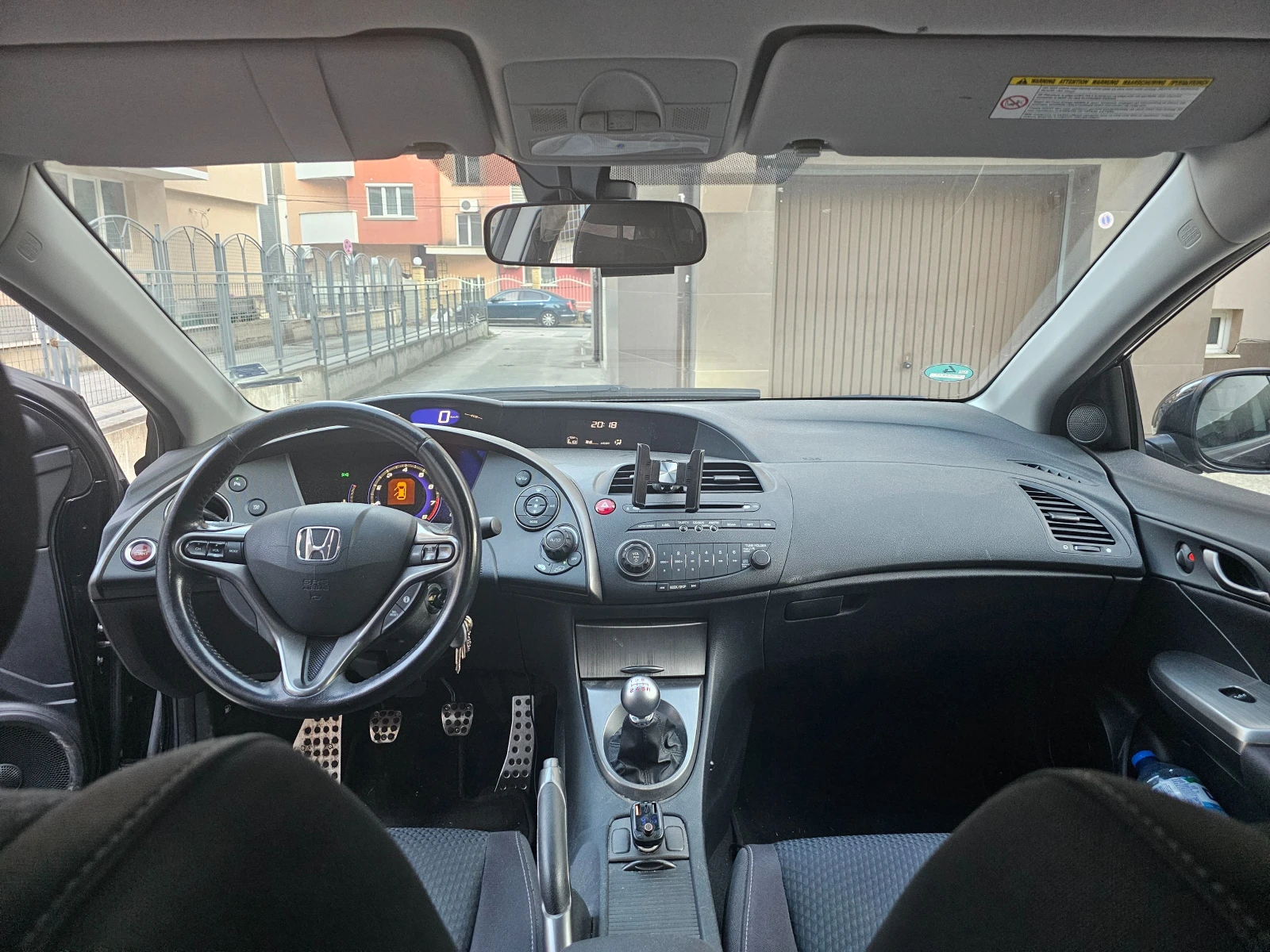 Honda Civic 1.8i Facelift - изображение 9