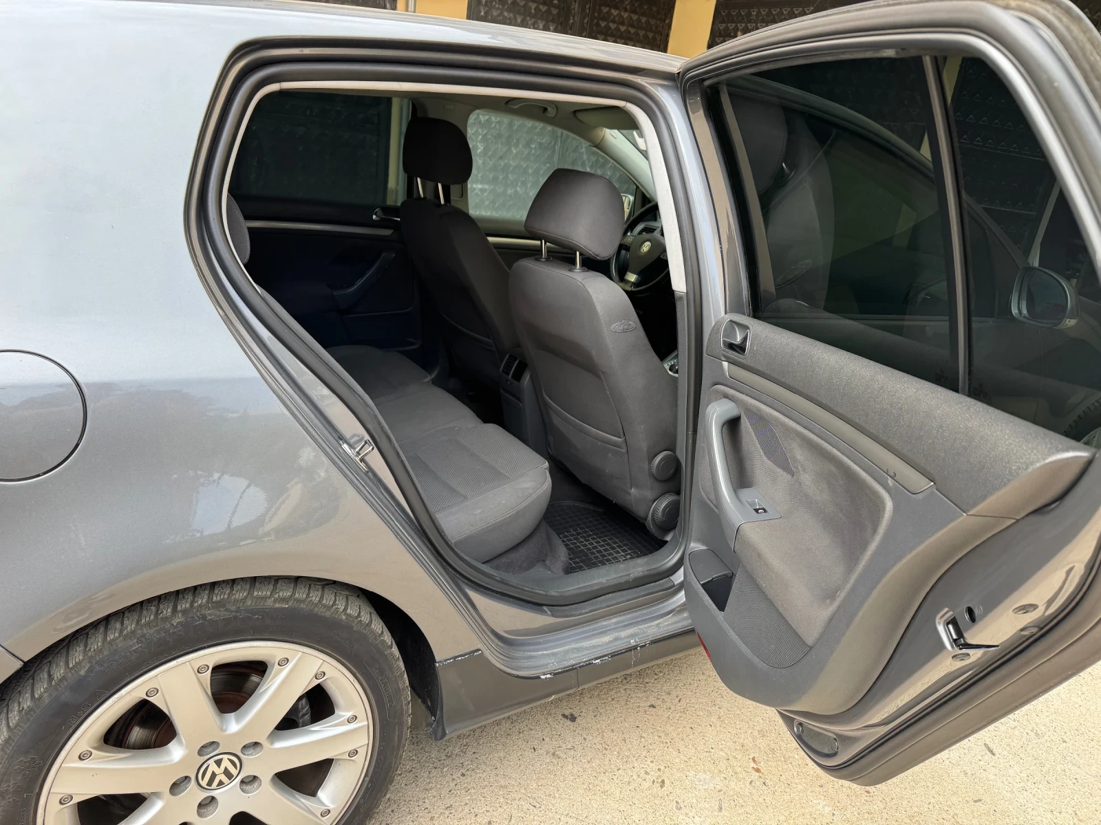 VW Golf 2.0  - изображение 10