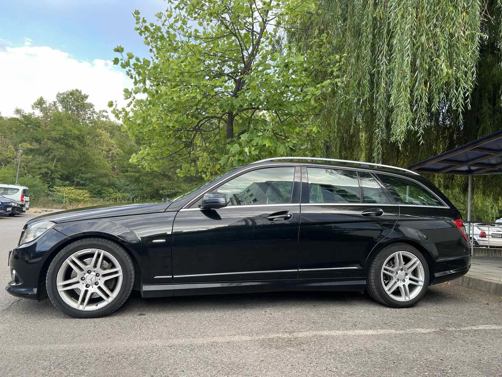 Mercedes-Benz C 320 Avangarde 4x4 AMG Pack - изображение 2