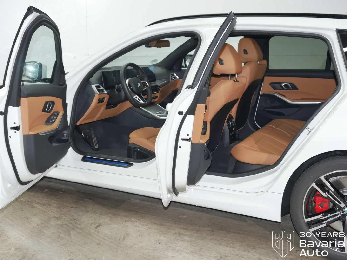 BMW 320 d xDrive Touring M Sport Paket Sportautomatic - изображение 5