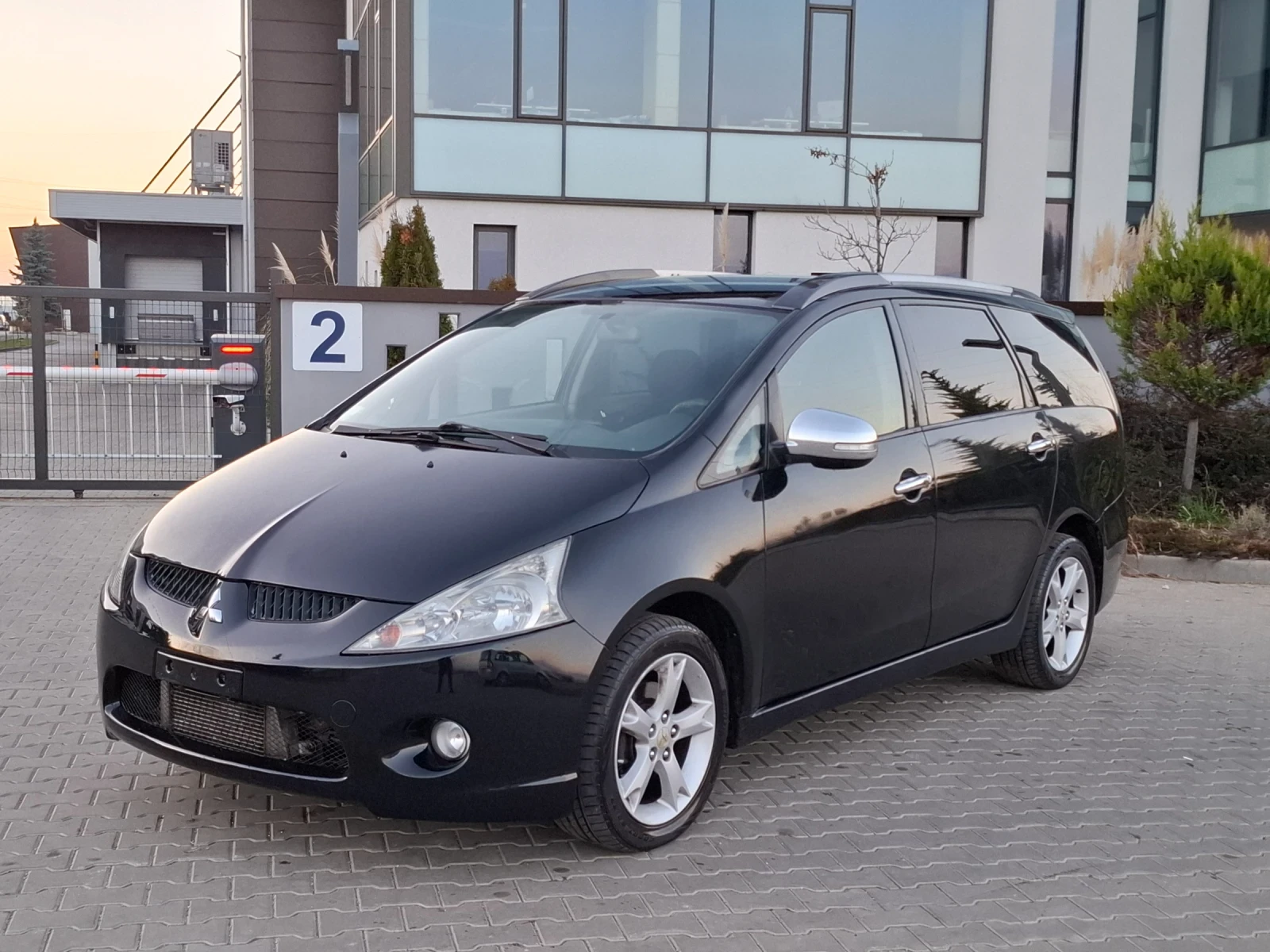 Mitsubishi Grandis 2.0DiD* (136��)* * FACELIFT* * 6+ 1* * ��� ����*  | Mobile.bg � ����������� 2