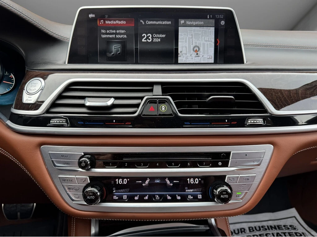 BMW 760 * Series M760Li xDrive * CARFAX * ���� �� �� | Mobile.bg � ����������� 16