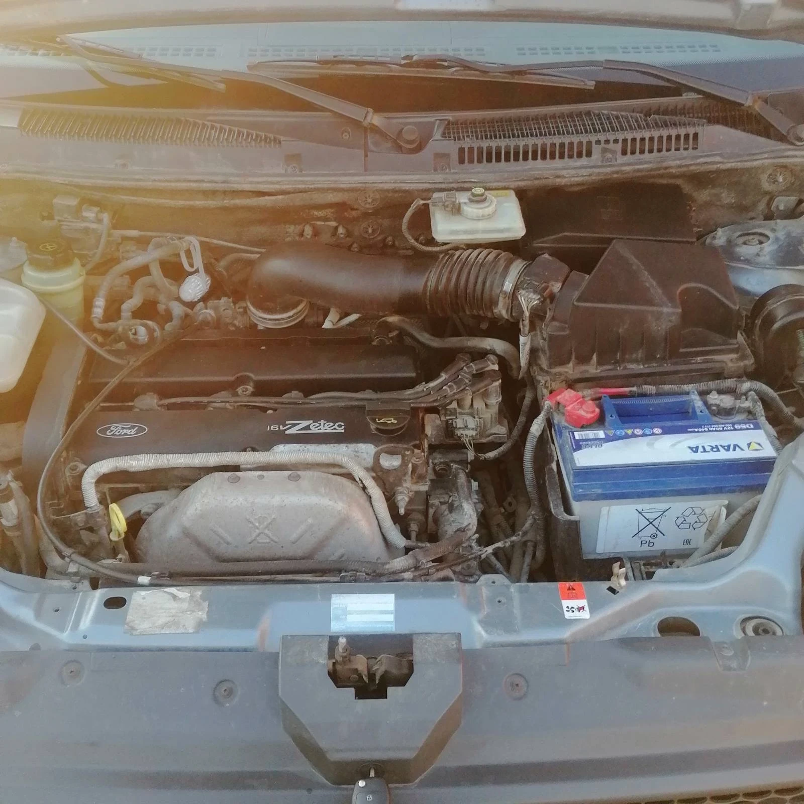 Ford Tourneo Connect 1.8i 115 k.c - изображение 4