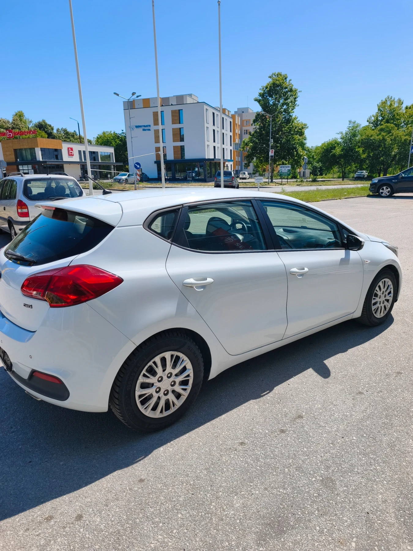 Kia Ceed 1.4 CRDI | Mobile.bg � ����������� 4