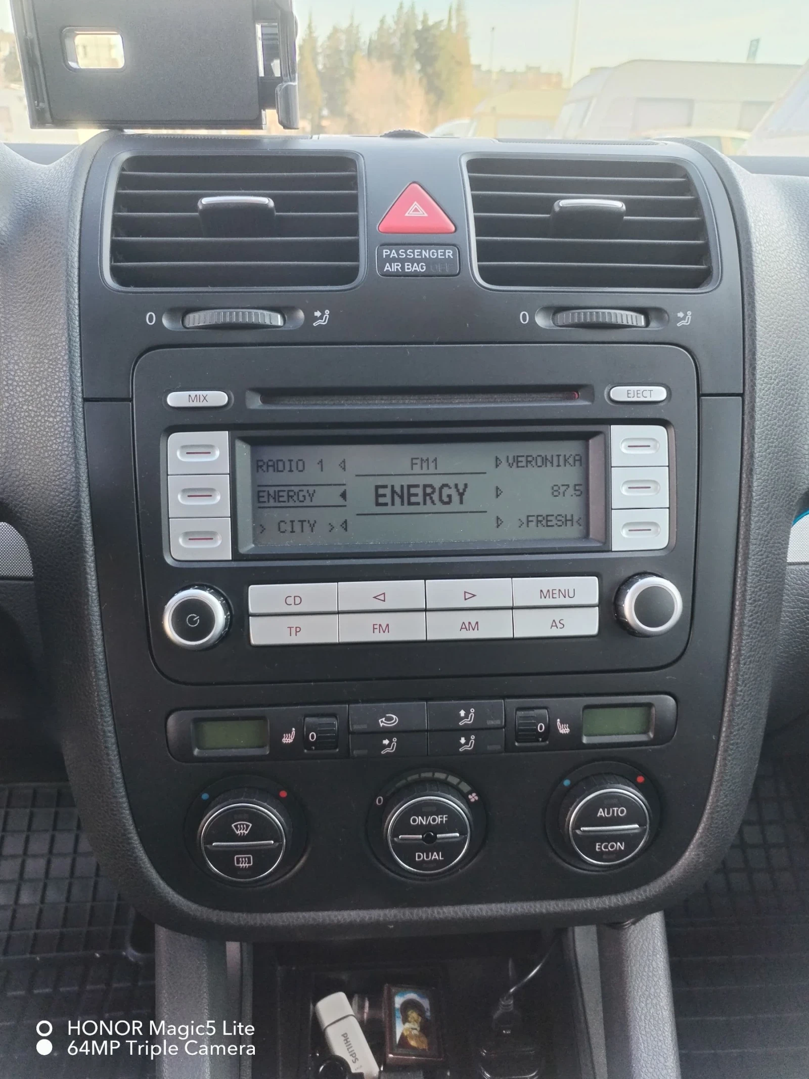 VW Golf, снимка 9 - Автомобили и джипове - 53803099