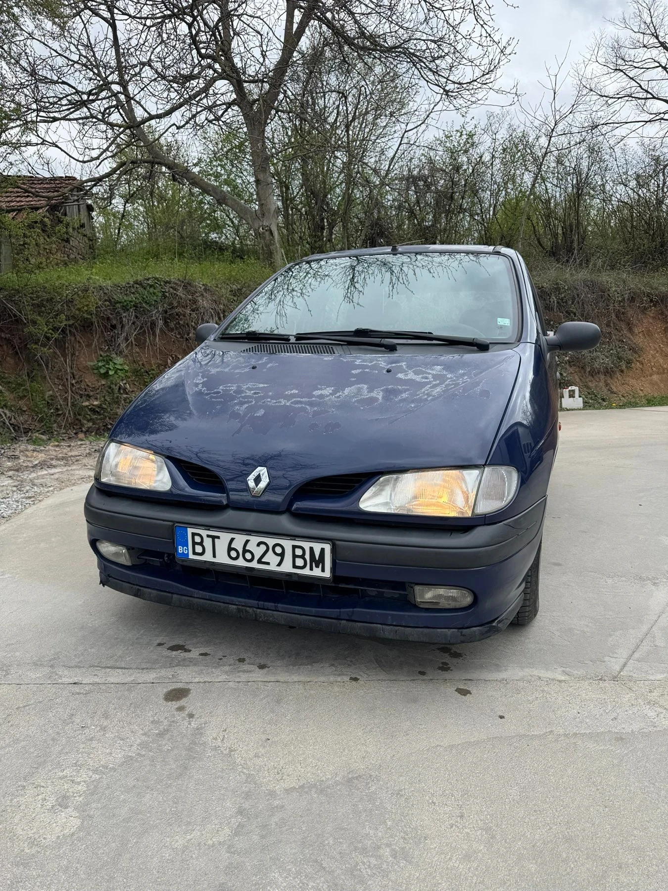 Renault Scenic 2.0 газ , снимка 9 - Автомобили и джипове - 54351317