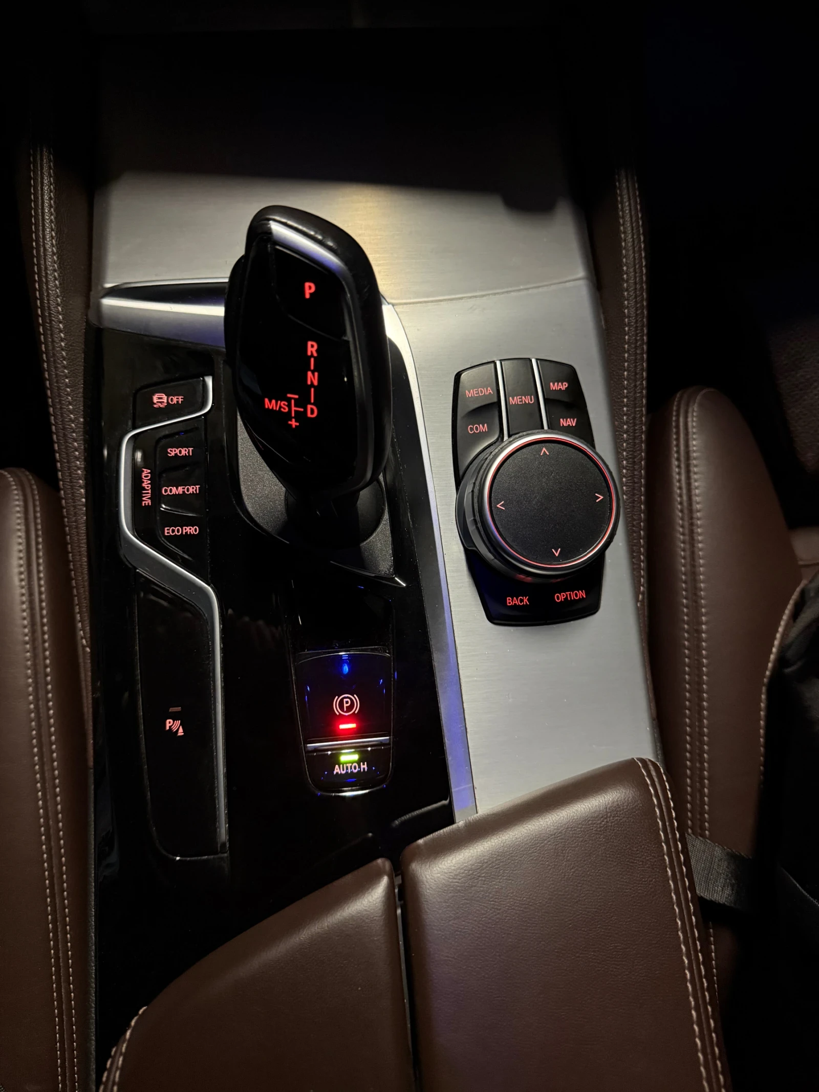 BMW 550 Bmw M550 LCI, снимка 5 - Автомобили и джипове - 54576740