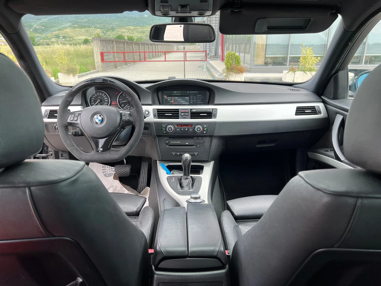 BMW 330 E90, снимка 11 - Автомобили и джипове - 54846664