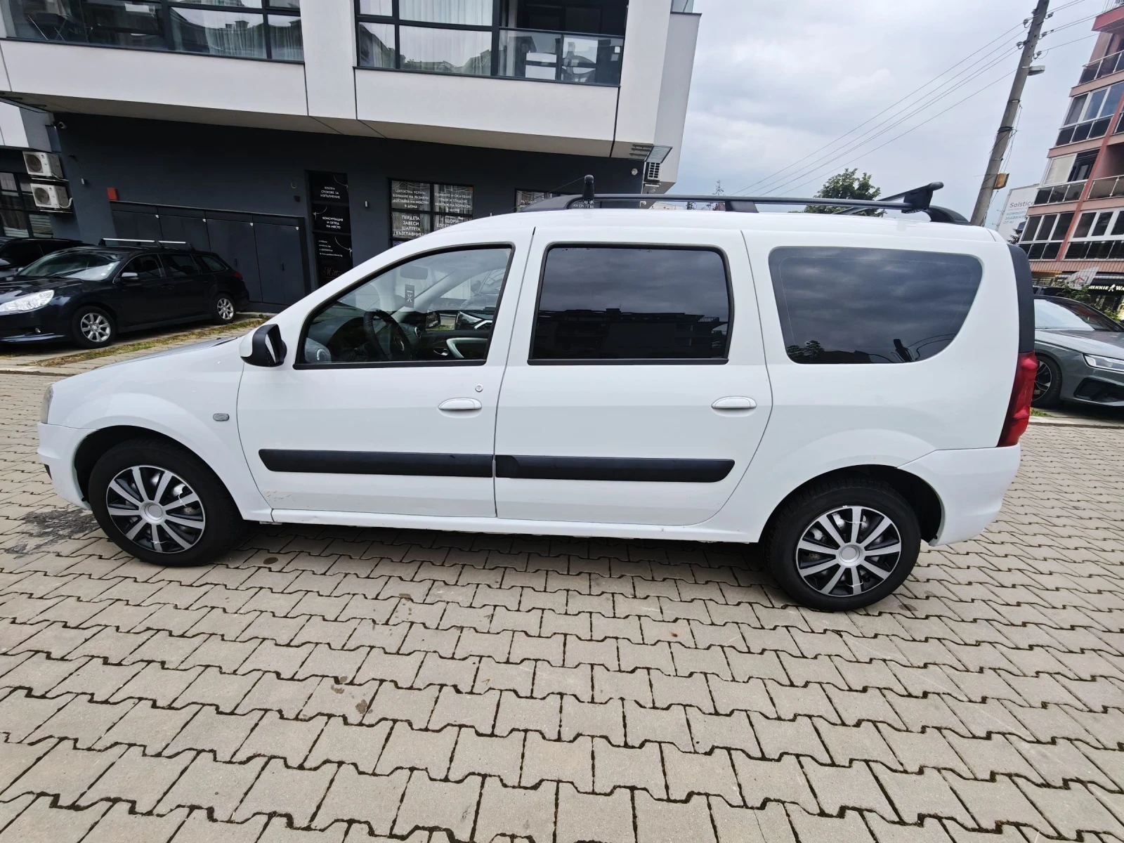 Dacia Logan 1.5 dCi MCV, снимка 8 - Автомобили и джипове - 55016112