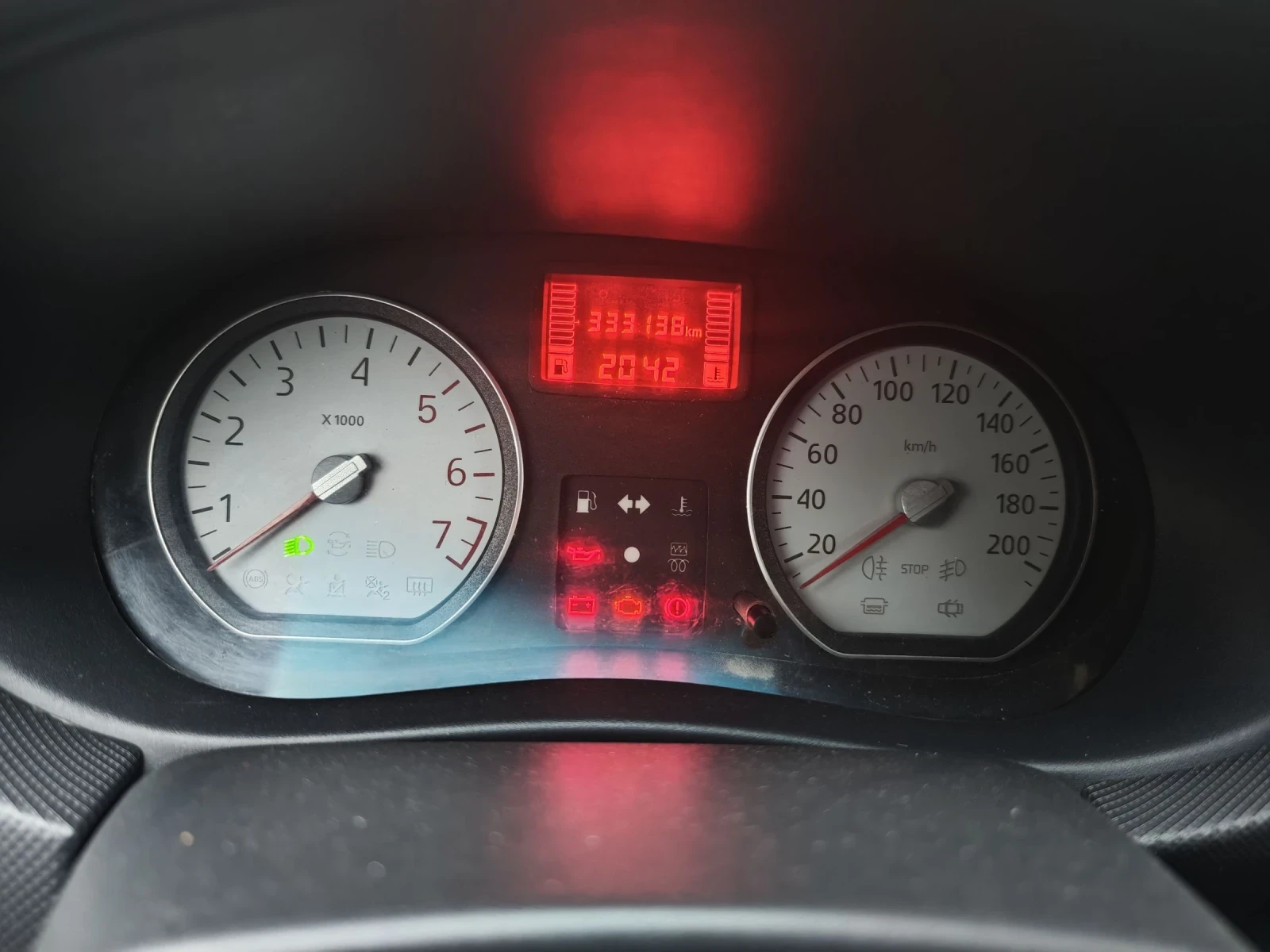 Dacia Logan 1.5 dCi MCV, снимка 12 - Автомобили и джипове - 55016112