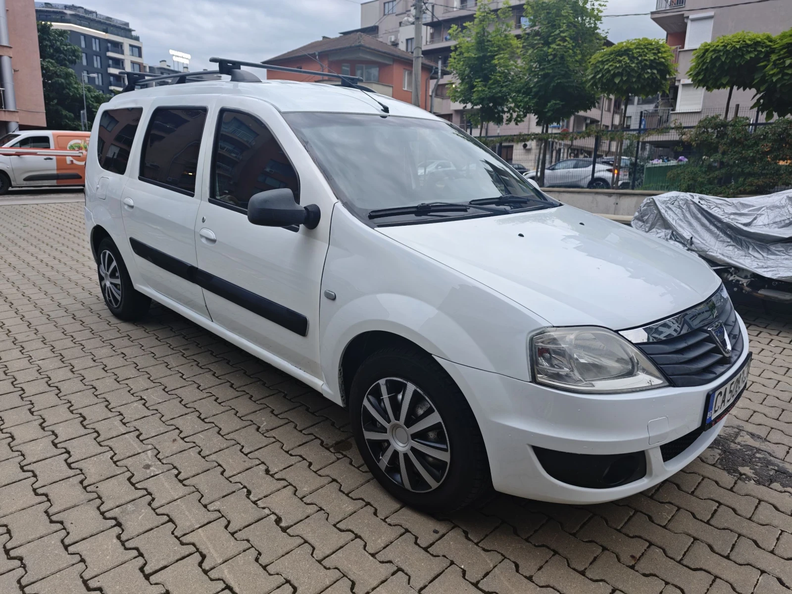 Dacia Logan 1.5 dCi MCV, снимка 3 - Автомобили и джипове - 55016112