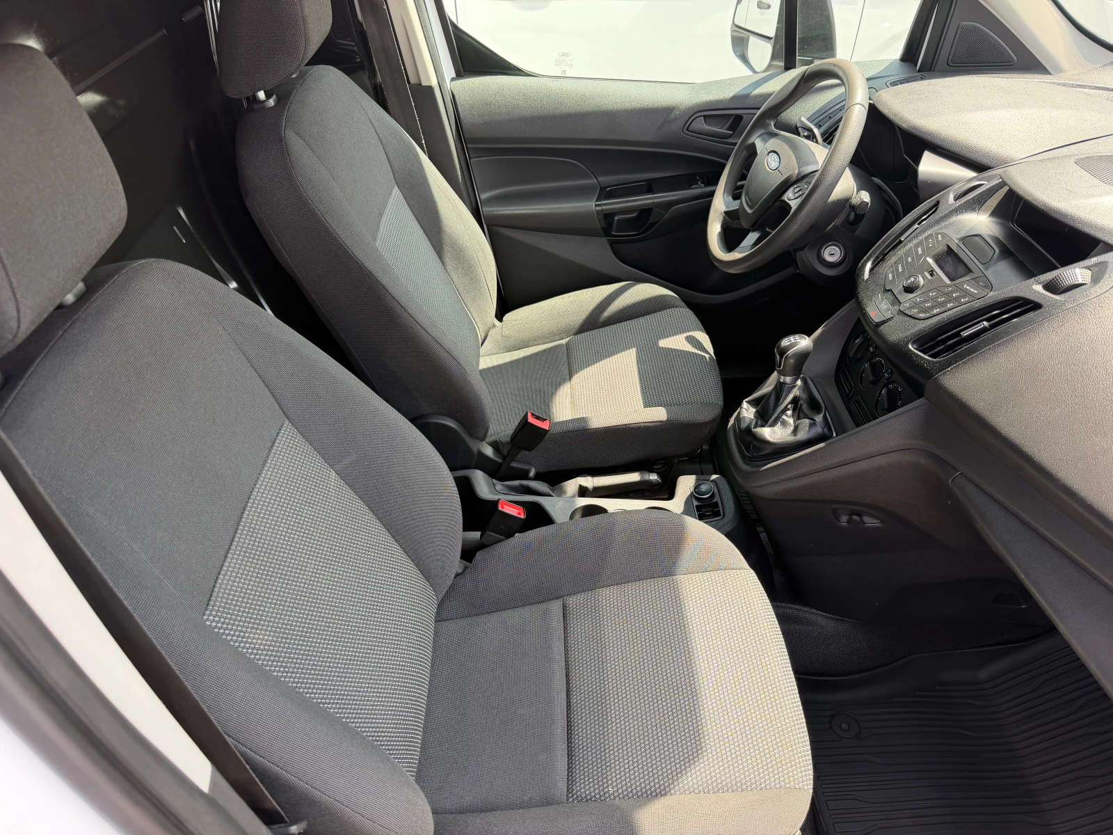Ford Connect 1.5TDCI* MAXI* EVRO6* DVE PLAZGASHTI VRATI, снимка 16 - Автомобили и джипове - 55032923