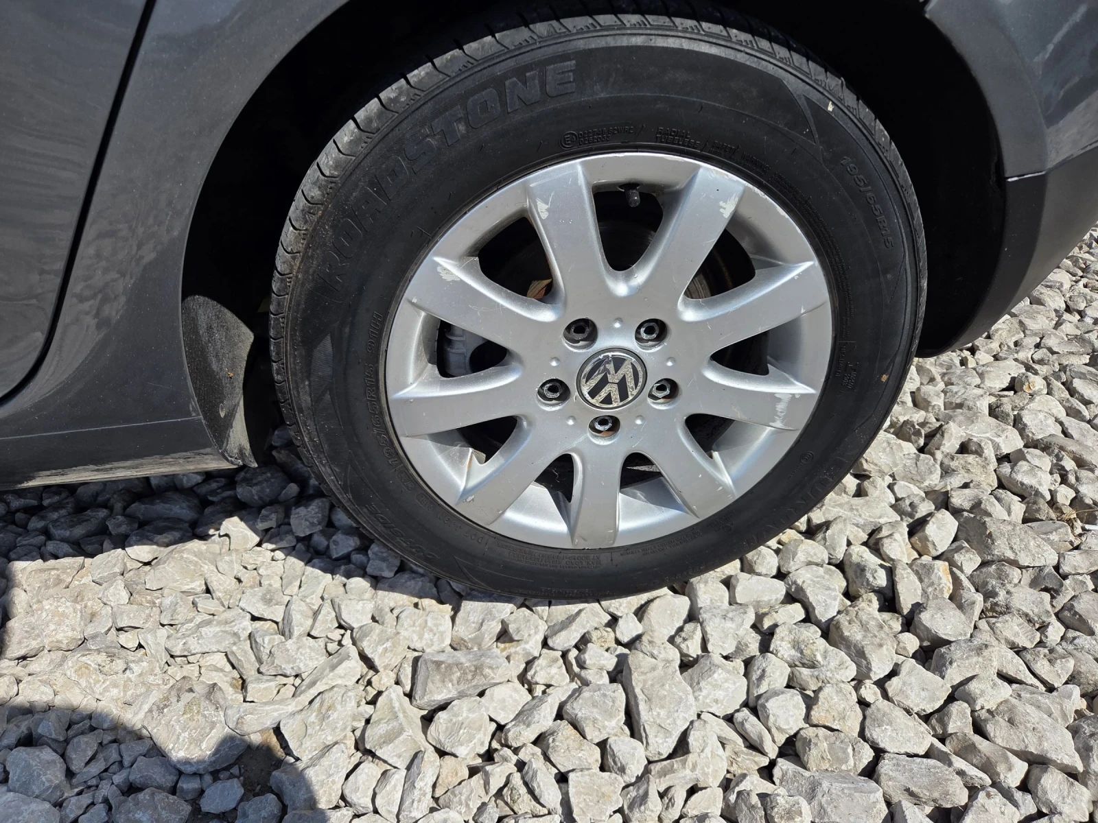 VW Golf 1.6* фабрична газ* Италия, снимка 9 - Автомобили и джипове - 55035100