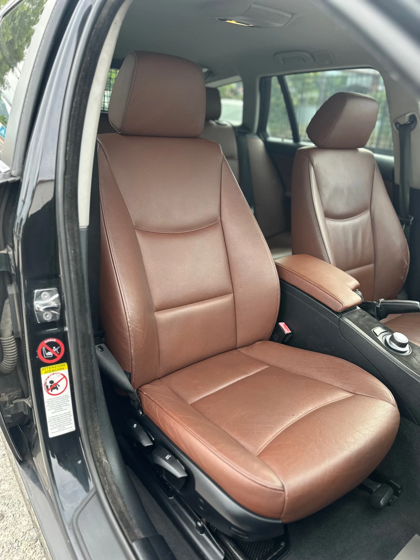 BMW 330 М-ПАК/АНДРОЙД/КАФЯВА КОЖА/ПОДГРЕВ, снимка 6 - Автомобили и джипове - 55036656