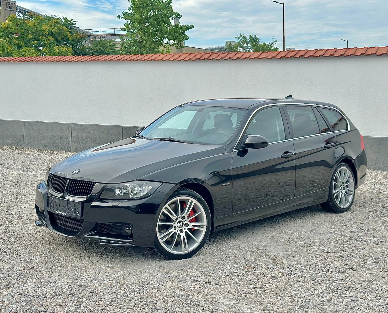 BMW 330 М-ПАК/АНДРОЙД/КАФЯВА КОЖА/ПОДГРЕВ