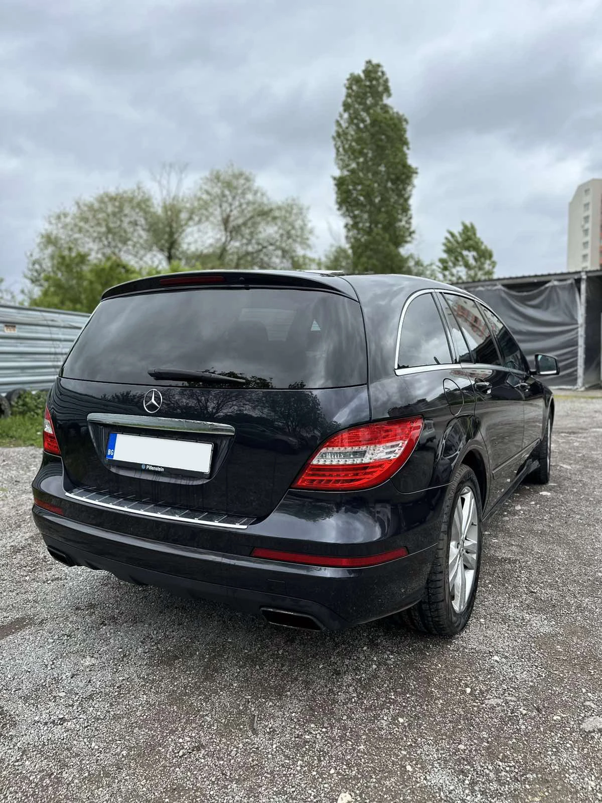 Mercedes-Benz R 350 4MATIC / 6+ 1 места / Пълна история / Панорама / П, снимка 5 - Автомобили и джипове - 55187195