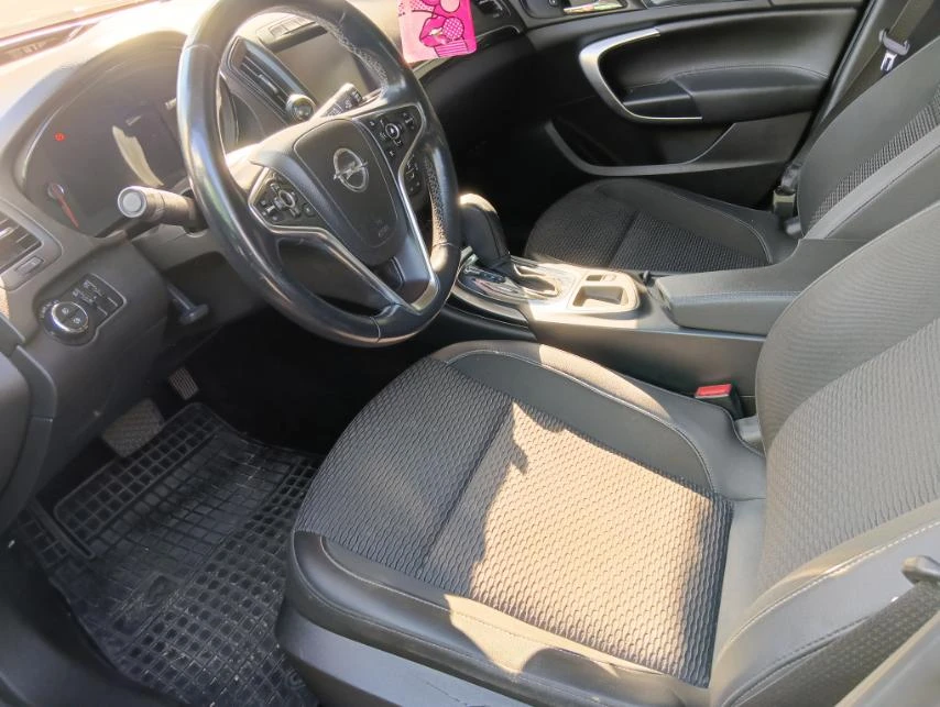 Opel Insignia, снимка 8 - Автомобили и джипове - 55533867