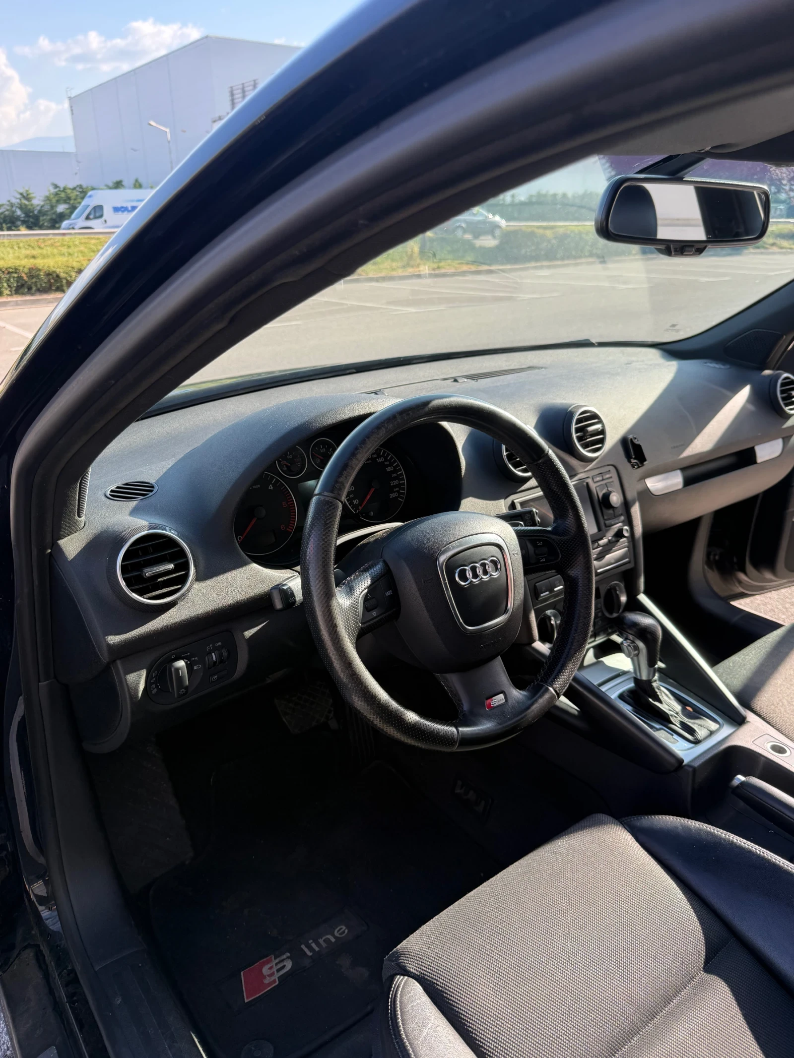 Audi A3 2.0 TDI 140кс auto/navi пълен Sline, снимка 8 - Автомобили и джипове - 55574400