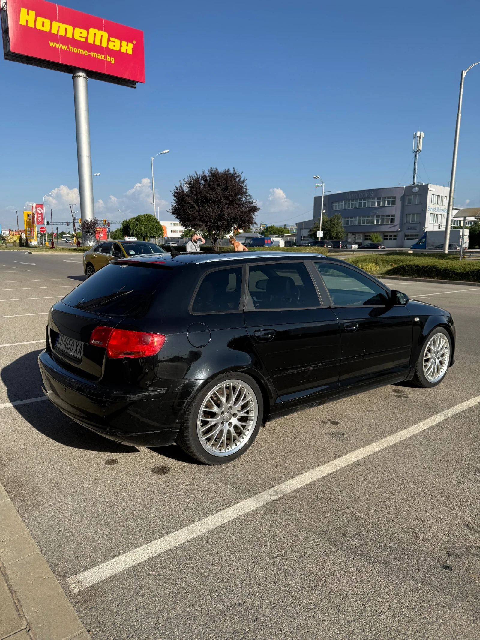 Audi A3 2.0 TDI 140кс auto/navi пълен Sline, снимка 2 - Автомобили и джипове - 55574400