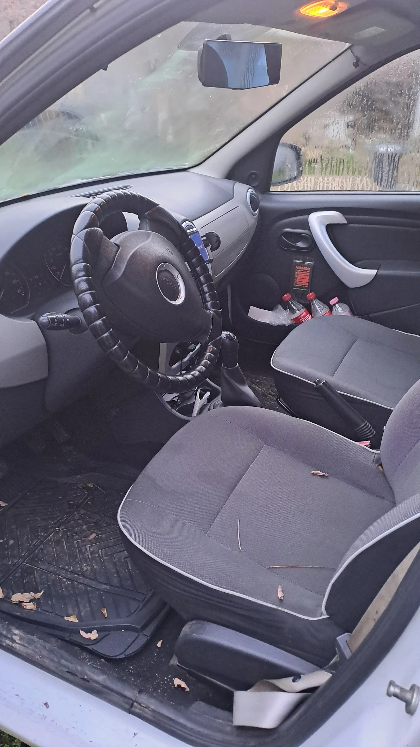 Dacia Logan, снимка 6 - Автомобили и джипове - 55588408