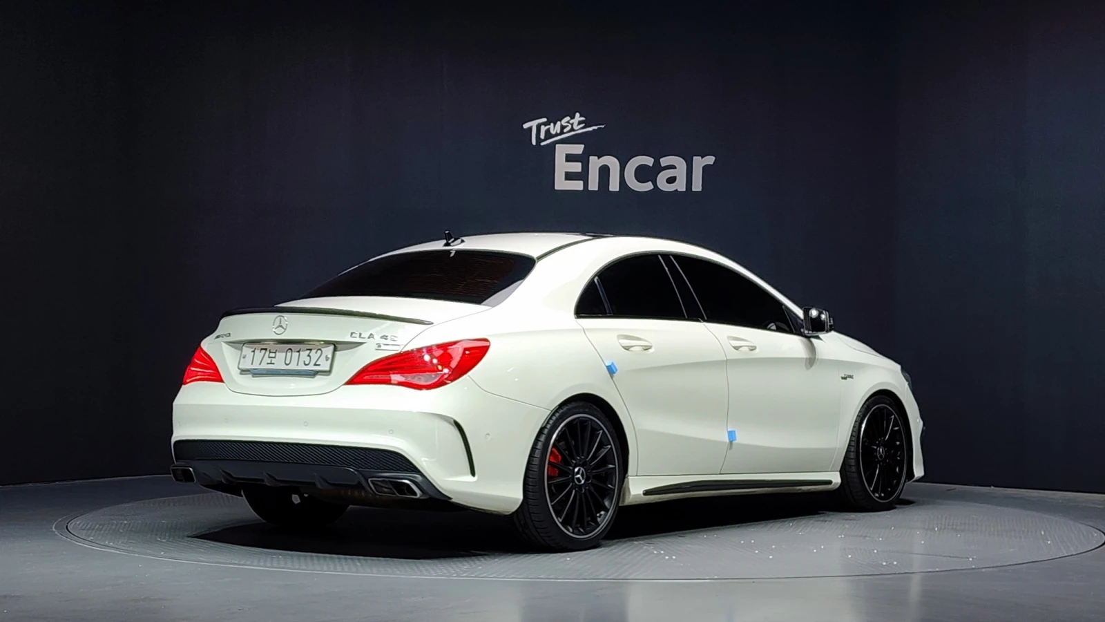 Mercedes-Benz CLA 45 AMG 4MATIC | Sunroof | Navigation | Memory | Camera, снимка 2 - Автомобили и джипове - 55777376