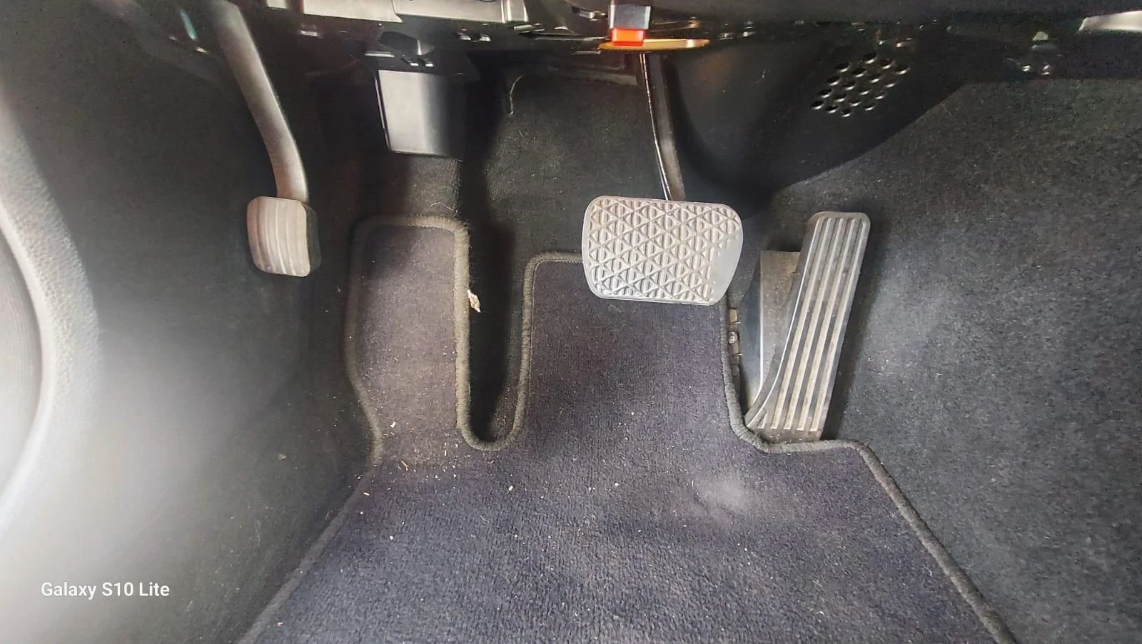 Mercedes-Benz C 220, снимка 8 - Автомобили и джипове - 56180580